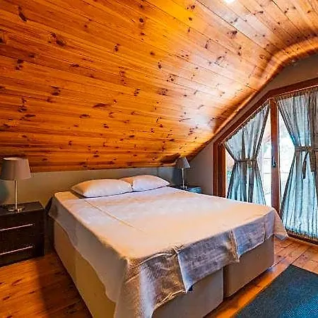 Antik River House 3*