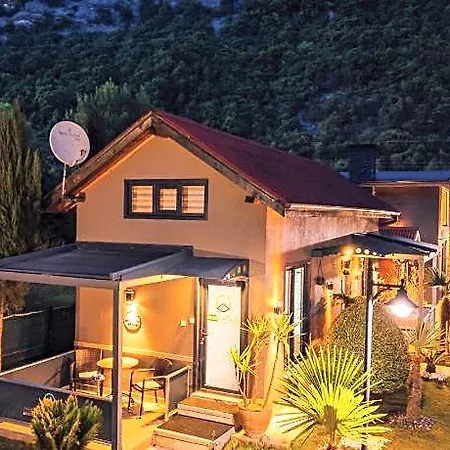 فندق Antik River House
