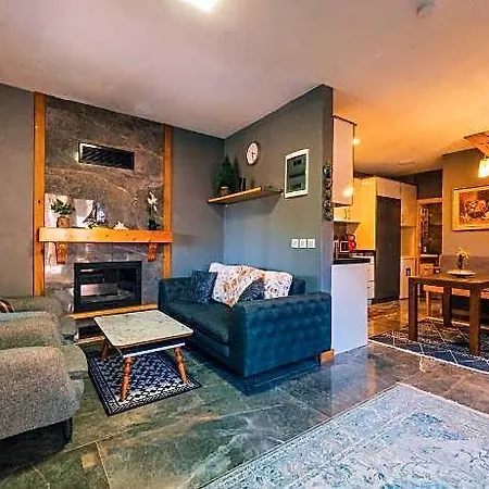 Antik River House