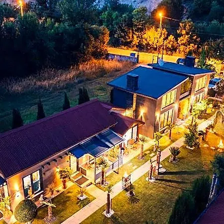 Antik River House فندق 3*